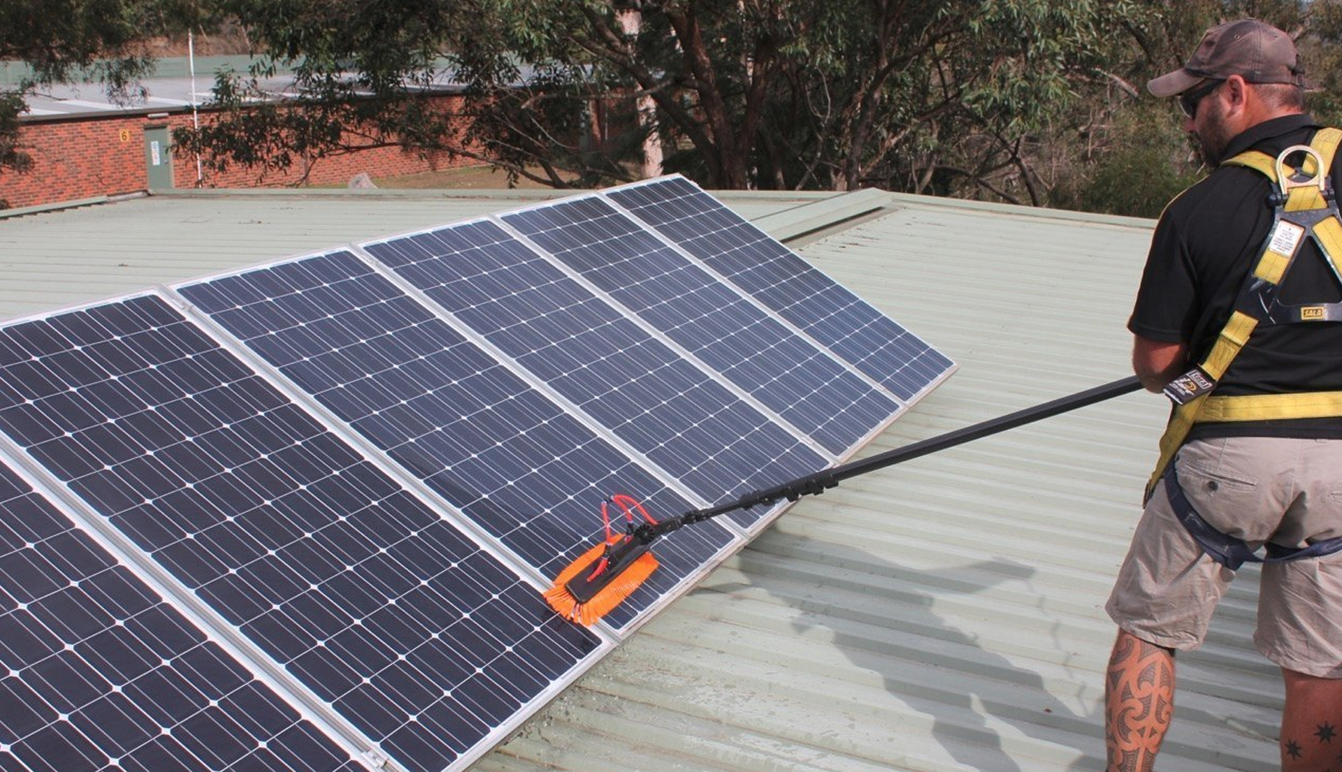 Solar servicing & maintenance